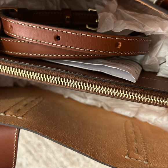 🍂Dooney and Bourke Alto Leather Matalia in SADDLE🍁 - Picture 9 of 12